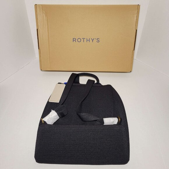 The Cinch Backpack in Black - Picture 3 of 6